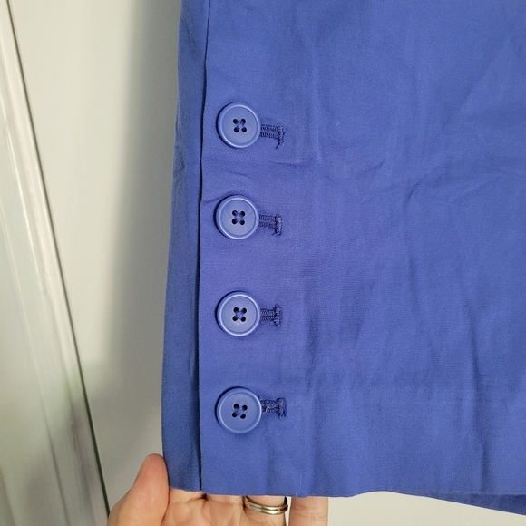 NWT Women's Talbots Blue 7" Chino Shorts Side Buttons Size 8 Cotton - Picture 2 of 8